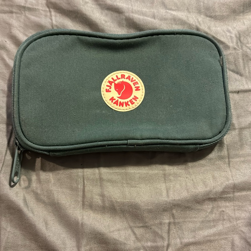 Fjallraven Kanken travel wallet